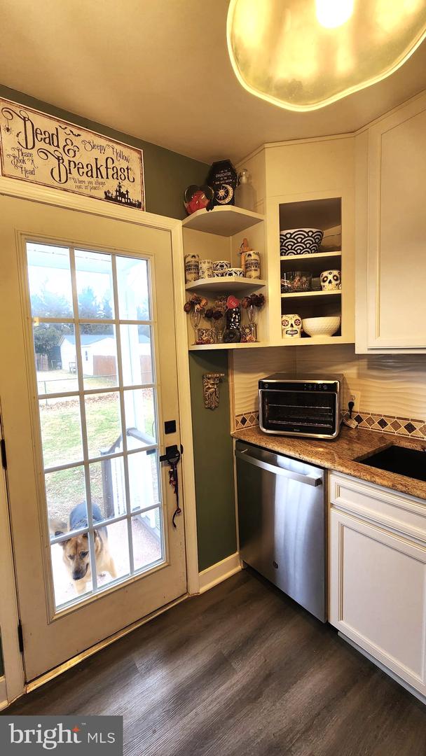 229 MAURY AVE, BOWLING GREEN, Virginia 22427, 3 Bedrooms Bedrooms, ,1 BathroomBathrooms,Residential,For sale,229 MAURY AVE,VACV2009420 MLS # VACV2009420