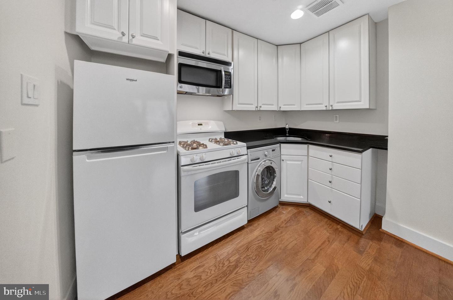4840 MACARTHUR BLVD NW #401, WASHINGTON, District Of Columbia 20007, 1 Bedroom Bedrooms, ,1 BathroomBathrooms,Residential,For sale,4840 MACARTHUR BLVD NW #401,DCDC2242122 MLS # DCDC2242122