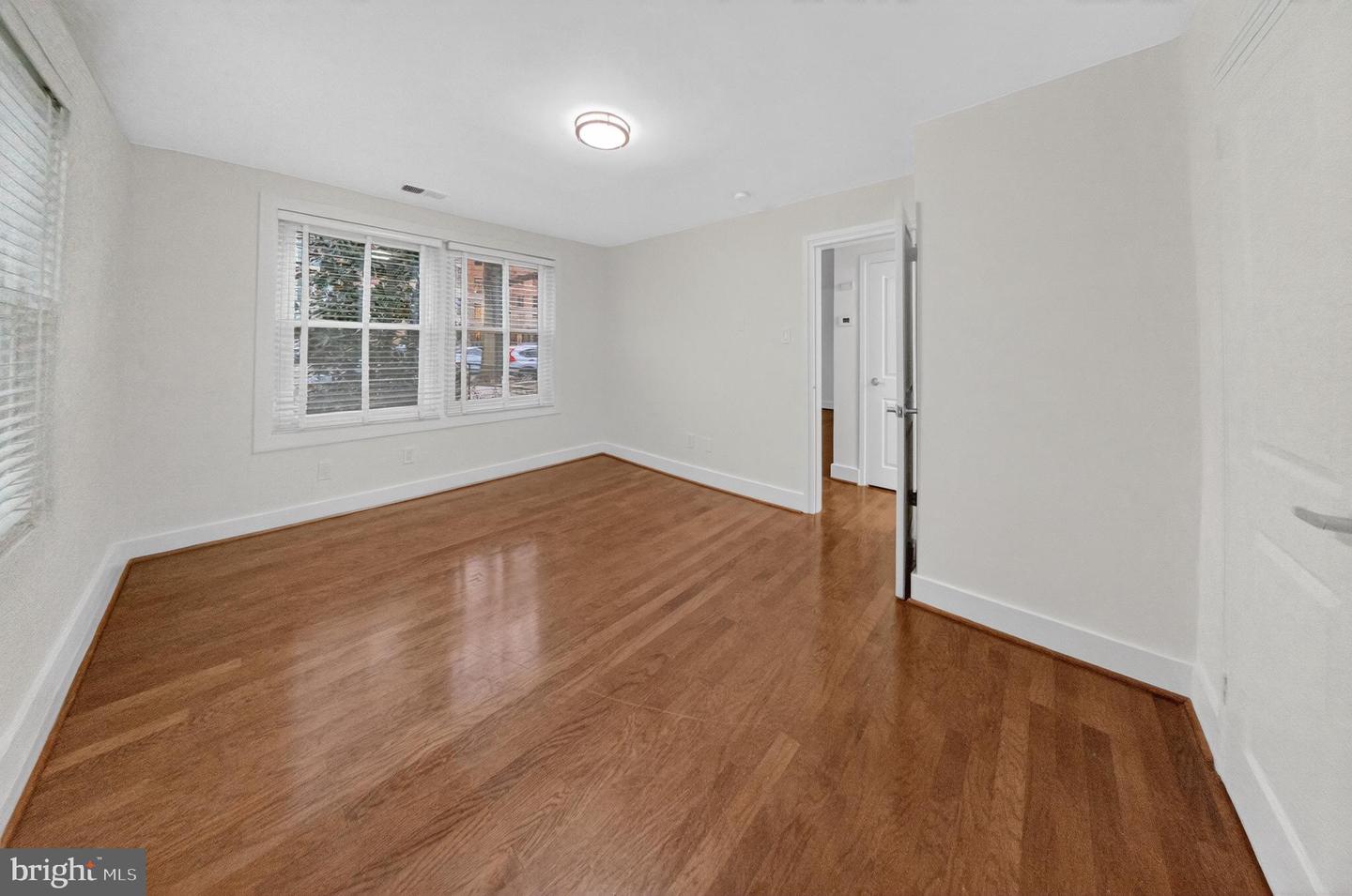 4840 MACARTHUR BLVD NW #401, WASHINGTON, District Of Columbia 20007, 1 Bedroom Bedrooms, ,1 BathroomBathrooms,Residential,For sale,4840 MACARTHUR BLVD NW #401,DCDC2242122 MLS # DCDC2242122