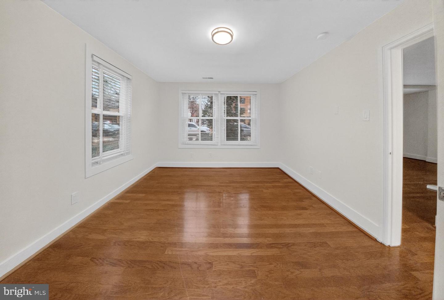 4840 MACARTHUR BLVD NW #401, WASHINGTON, District Of Columbia 20007, 1 Bedroom Bedrooms, ,1 BathroomBathrooms,Residential,For sale,4840 MACARTHUR BLVD NW #401,DCDC2242122 MLS # DCDC2242122