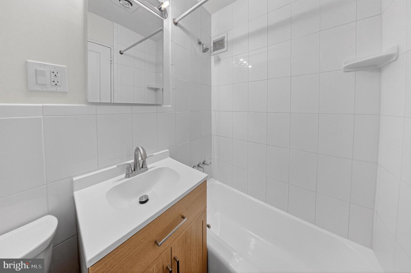 4840 MACARTHUR BLVD NW #401, WASHINGTON, District Of Columbia 20007, 1 Bedroom Bedrooms, ,1 BathroomBathrooms,Residential,For sale,4840 MACARTHUR BLVD NW #401,DCDC2242122 MLS # DCDC2242122