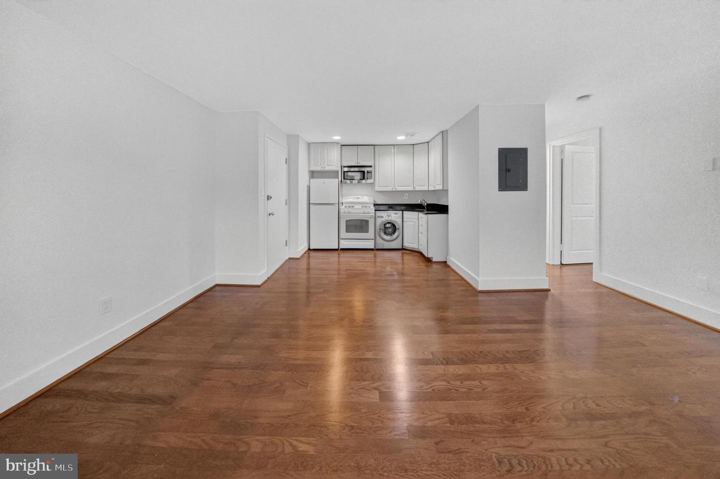 4840 MACARTHUR BLVD NW #401, WASHINGTON, District Of Columbia 20007, 1 Bedroom Bedrooms, ,1 BathroomBathrooms,Residential,For sale,4840 MACARTHUR BLVD NW #401,DCDC2242122 MLS # DCDC2242122