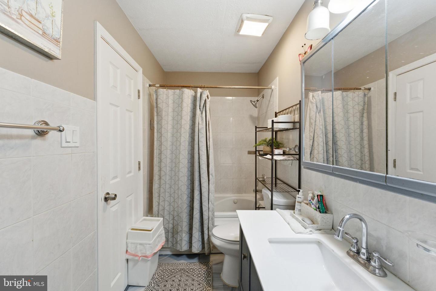 1007 NELSON CT NE, LEESBURG, Virginia 20176, 3 Bedrooms Bedrooms, ,1 BathroomBathrooms,Residential,For sale,1007 NELSON CT NE,VALO2114222 MLS # VALO2114222