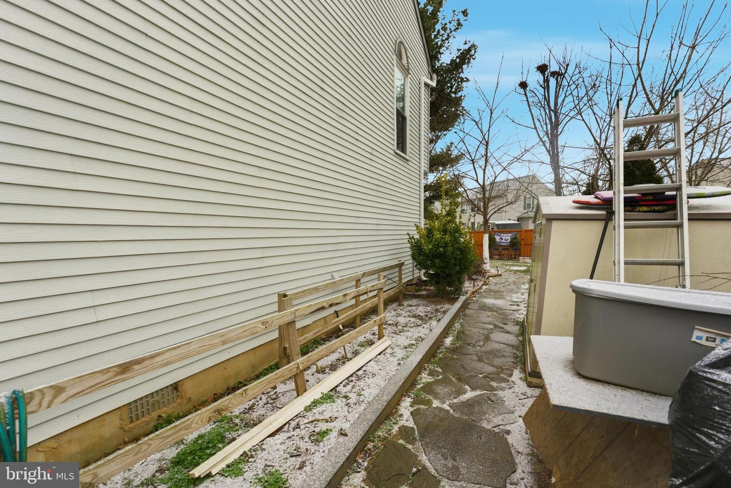 1007 NELSON CT NE, LEESBURG, Virginia 20176, 3 Bedrooms Bedrooms, ,1 BathroomBathrooms,Residential,For sale,1007 NELSON CT NE,VALO2114222 MLS # VALO2114222