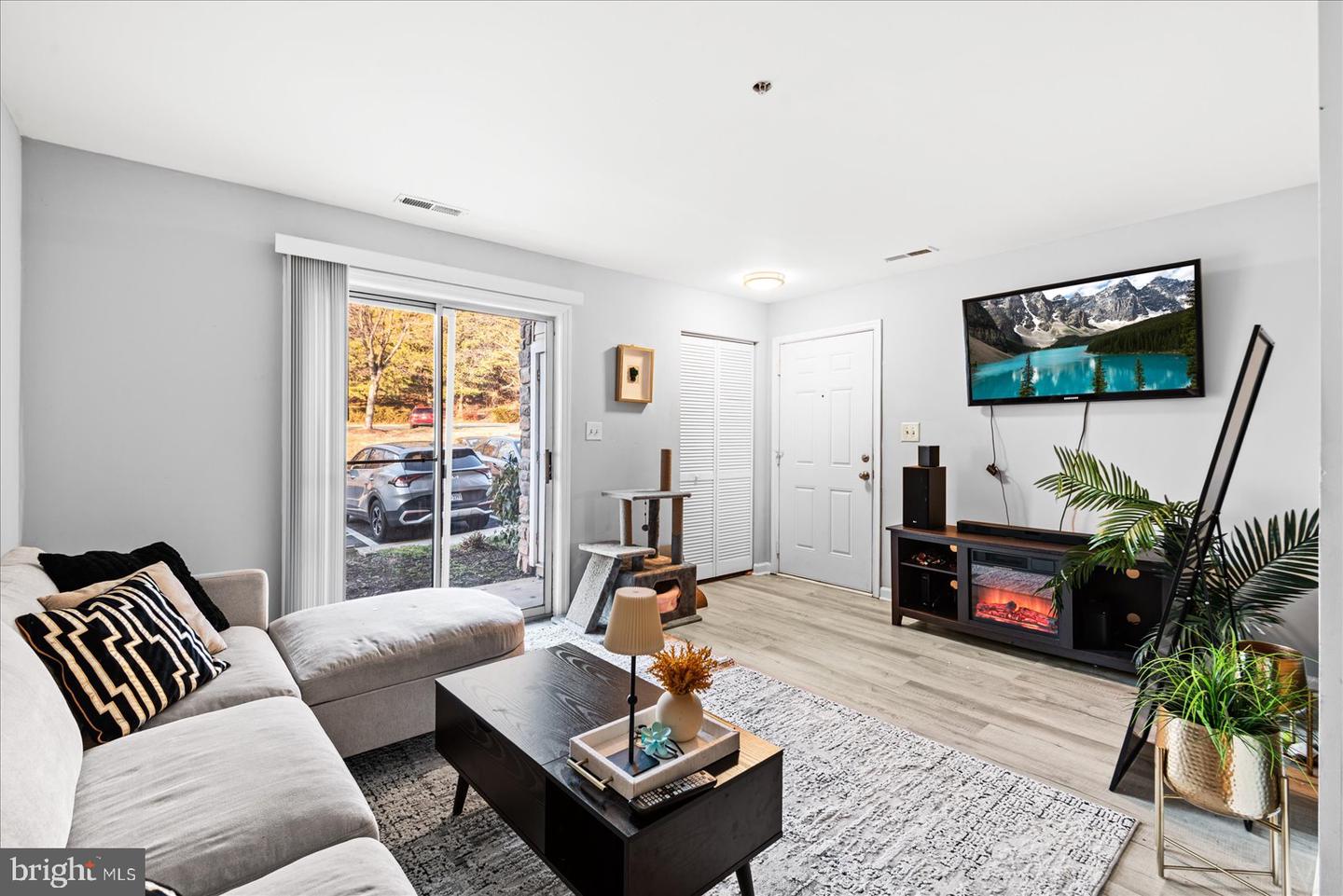 93 FERN OAK CIR #93100, STAFFORD, Virginia 22554, 2 Bedrooms Bedrooms, ,2 BathroomsBathrooms,Residential,For sale,93 FERN OAK CIR #93100,VAST2045358 MLS # VAST2045358