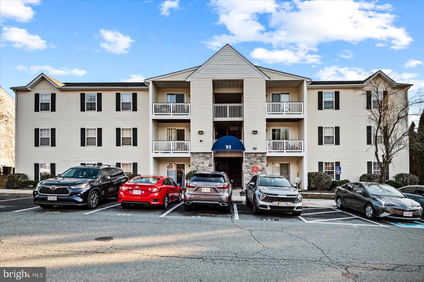 93 FERN OAK CIR #93100, STAFFORD, Virginia 22554, 2 Bedrooms Bedrooms, ,2 BathroomsBathrooms,Residential,For sale,93 FERN OAK CIR #93100,VAST2045358 MLS # VAST2045358