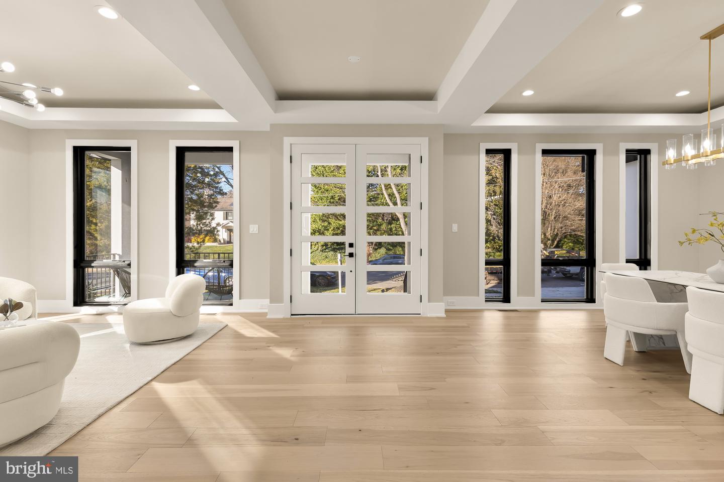 6935 SOUTHRIDGE DR, MCLEAN, Virginia 22101, 6 Bedrooms Bedrooms, ,6 BathroomsBathrooms,Residential,For sale,6935 SOUTHRIDGE DR,VAFX2286554 MLS # VAFX2286554