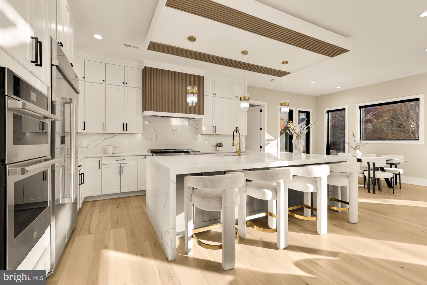 6935 SOUTHRIDGE DR, MCLEAN, Virginia 22101, 6 Bedrooms Bedrooms, ,6 BathroomsBathrooms,Residential,For sale,6935 SOUTHRIDGE DR,VAFX2286554 MLS # VAFX2286554