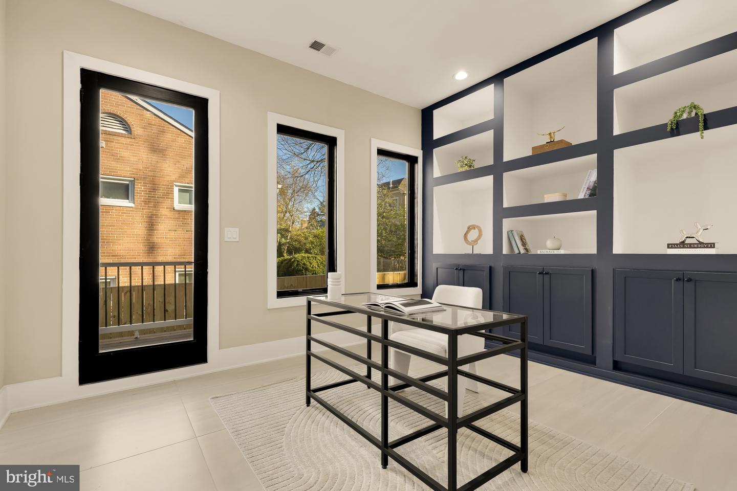 6935 SOUTHRIDGE DR, MCLEAN, Virginia 22101, 6 Bedrooms Bedrooms, ,6 BathroomsBathrooms,Residential,For sale,6935 SOUTHRIDGE DR,VAFX2286554 MLS # VAFX2286554