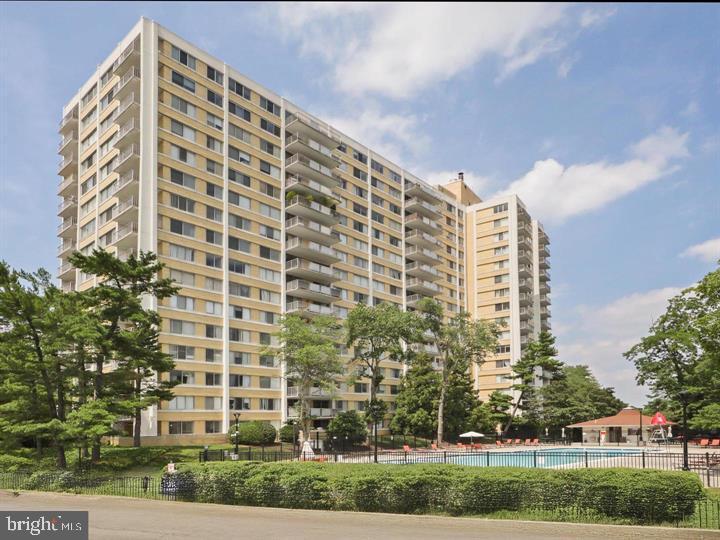 301 N BEAUREGARD ST #601, ALEXANDRIA, Virginia 22312, 1 Bedroom Bedrooms, 2 Rooms Rooms,1 BathroomBathrooms,Residential,For sale,301 N BEAUREGARD ST #601,VAAX2053326 MLS # VAAX2053326