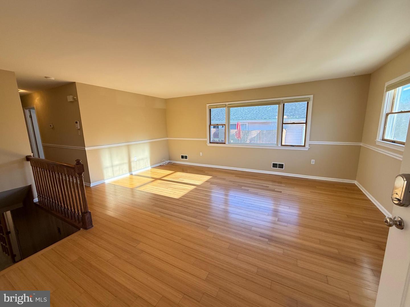 12708 VALLEYWOOD DR, WOODBRIDGE, Virginia 22192, 3 Bedrooms Bedrooms, ,2 BathroomsBathrooms,Residential,For sale,12708 VALLEYWOOD DR,VAPW2110860 MLS # VAPW2110860