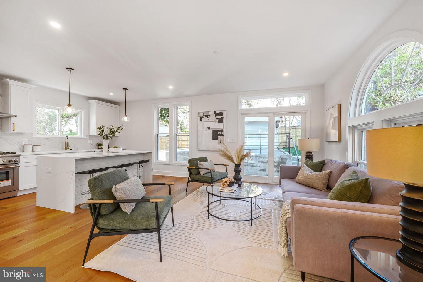 5310 14TH ST NW, WASHINGTON, District Of Columbia 20011, 7 Bedrooms Bedrooms, ,6 BathroomsBathrooms,Residential,For sale,5310 14TH ST NW,DCDC2242180 MLS # DCDC2242180