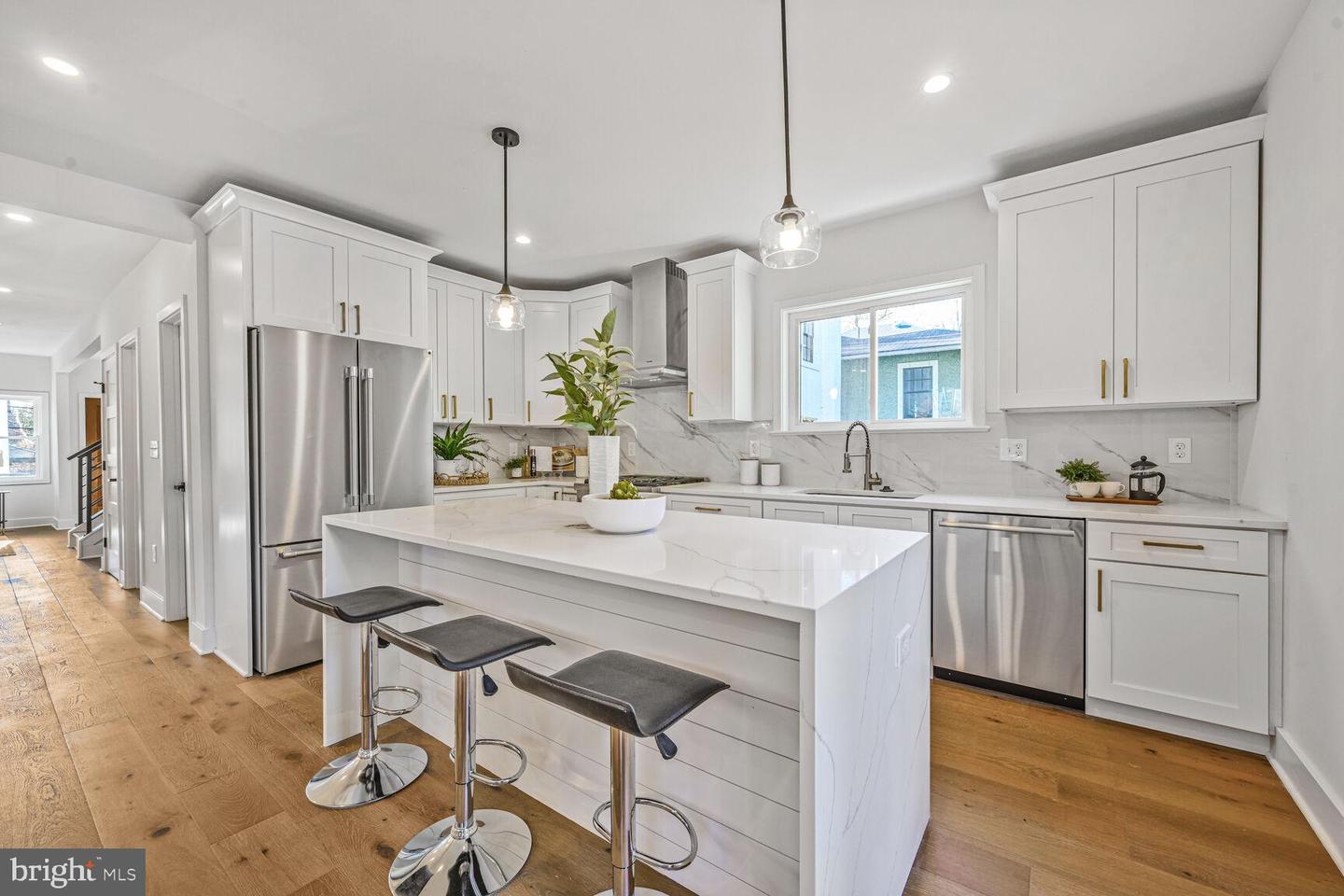 5310 14TH ST NW, WASHINGTON, District Of Columbia 20011, 7 Bedrooms Bedrooms, ,6 BathroomsBathrooms,Residential,For sale,5310 14TH ST NW,DCDC2242180 MLS # DCDC2242180