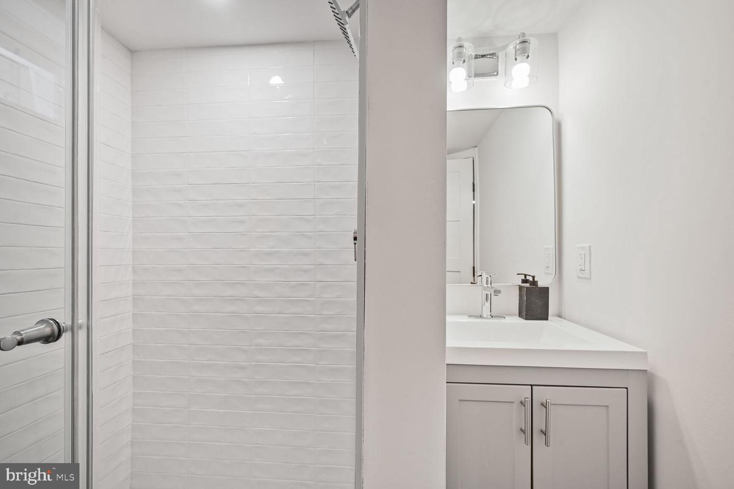 5310 14TH ST NW, WASHINGTON, District Of Columbia 20011, 7 Bedrooms Bedrooms, ,6 BathroomsBathrooms,Residential,For sale,5310 14TH ST NW,DCDC2242180 MLS # DCDC2242180