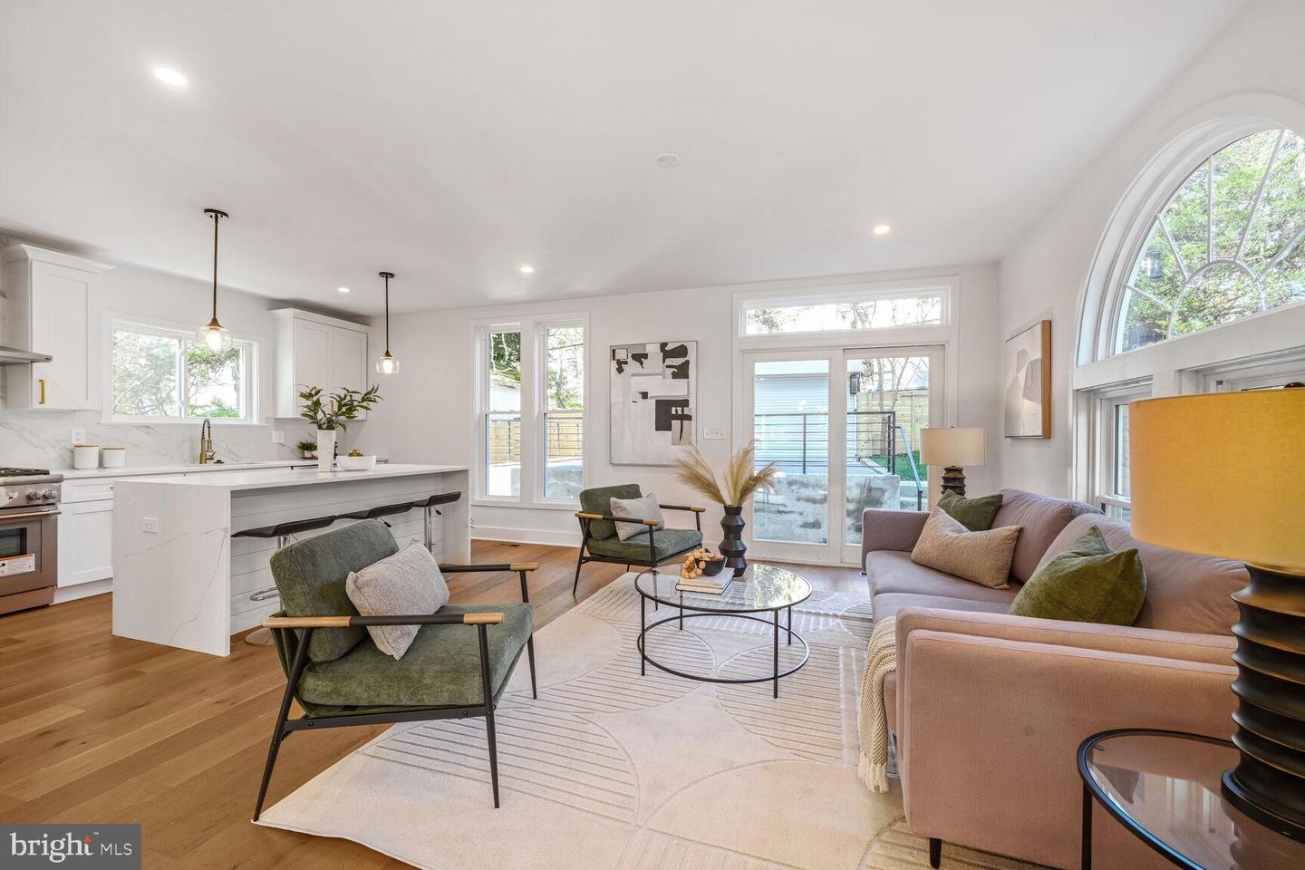 5310 14TH ST NW, WASHINGTON, District Of Columbia 20011, 7 Bedrooms Bedrooms, ,6 BathroomsBathrooms,Residential,For sale,5310 14TH ST NW,DCDC2242180 MLS # DCDC2242180