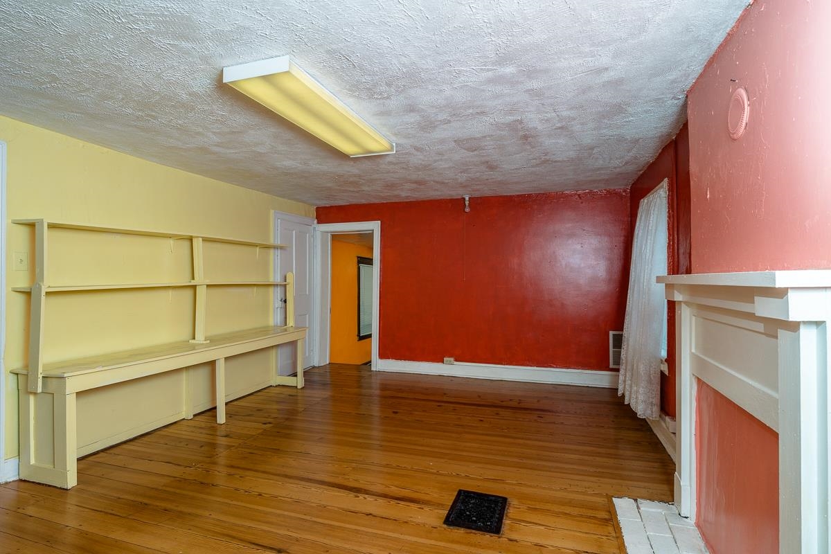 203 N MAIN ST, BRIDGEWATER, Virginia 22812, ,Commercial,203 N MAIN ST,672628 MLS # 672628