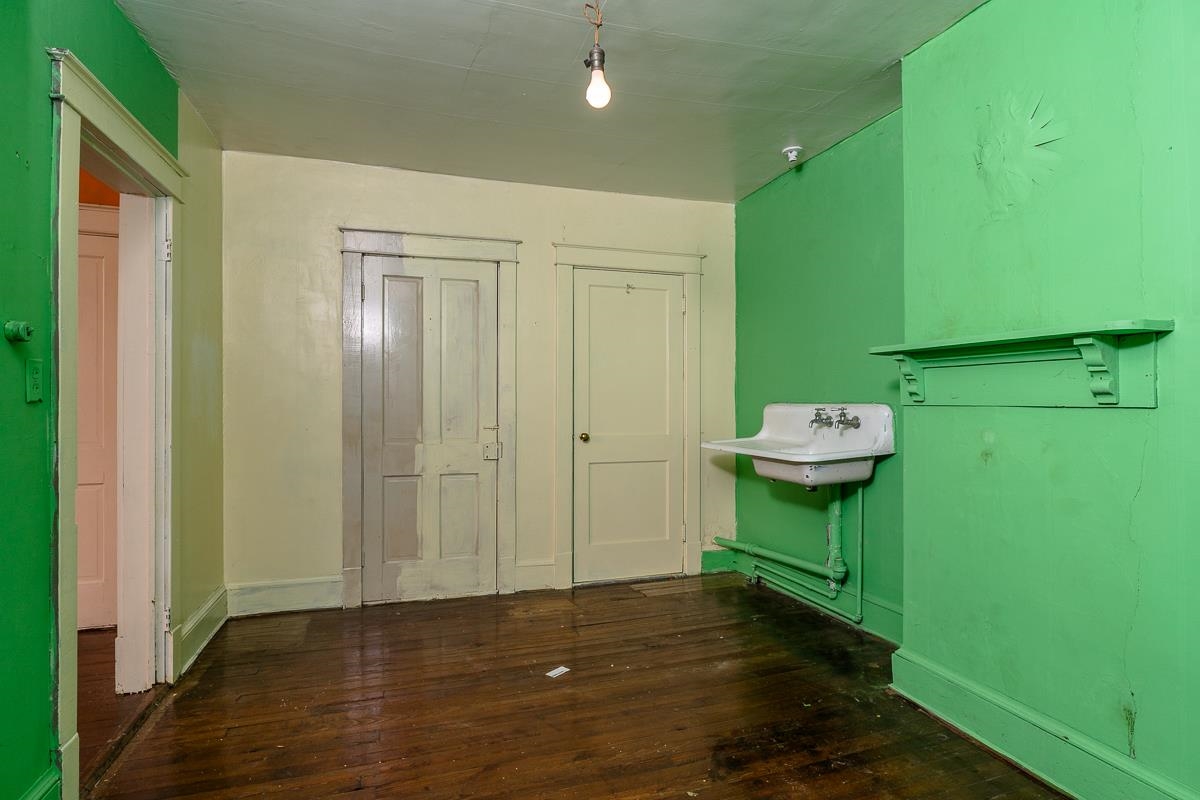 203 N MAIN ST, BRIDGEWATER, Virginia 22812, ,Commercial,203 N MAIN ST,672628 MLS # 672628