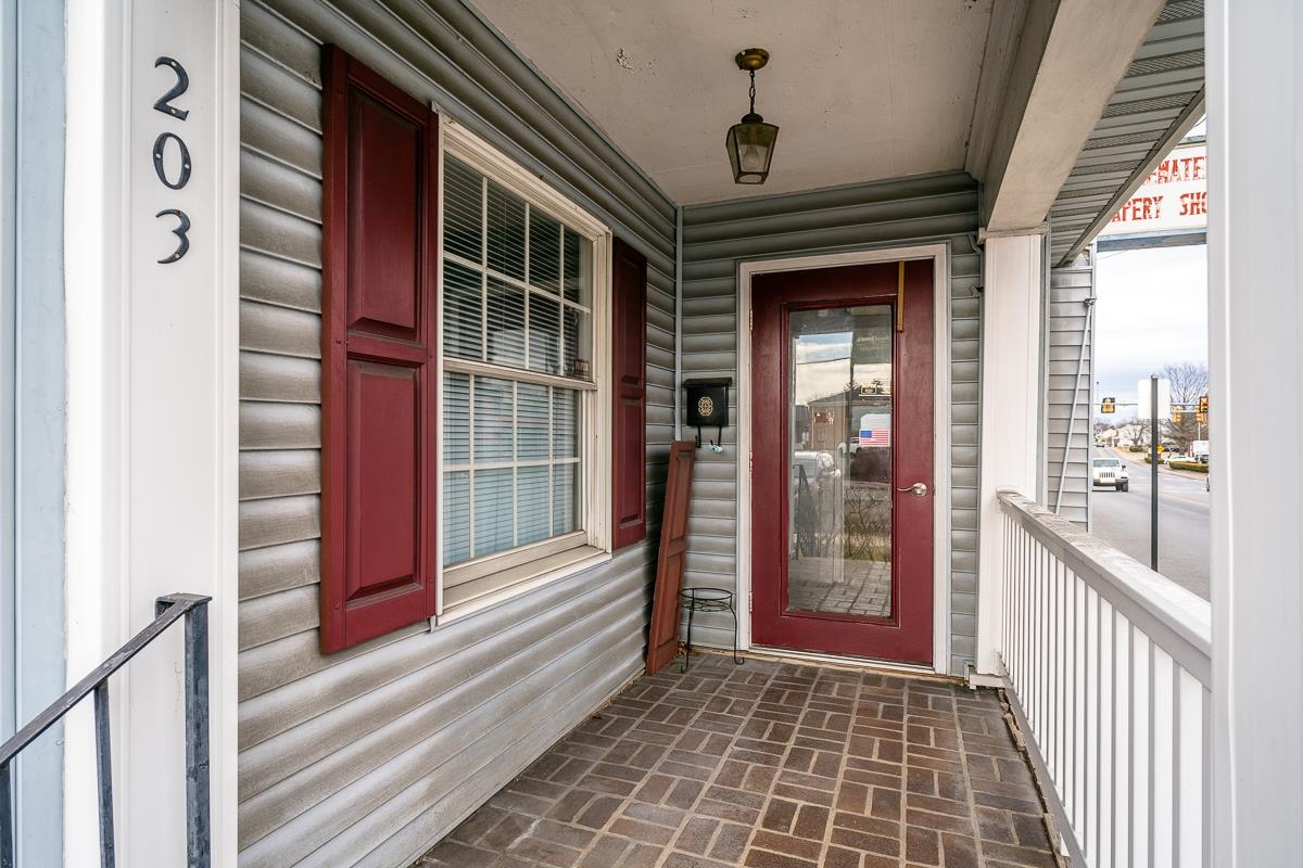 203 N MAIN ST, BRIDGEWATER, Virginia 22812, ,Commercial,203 N MAIN ST,672628 MLS # 672628