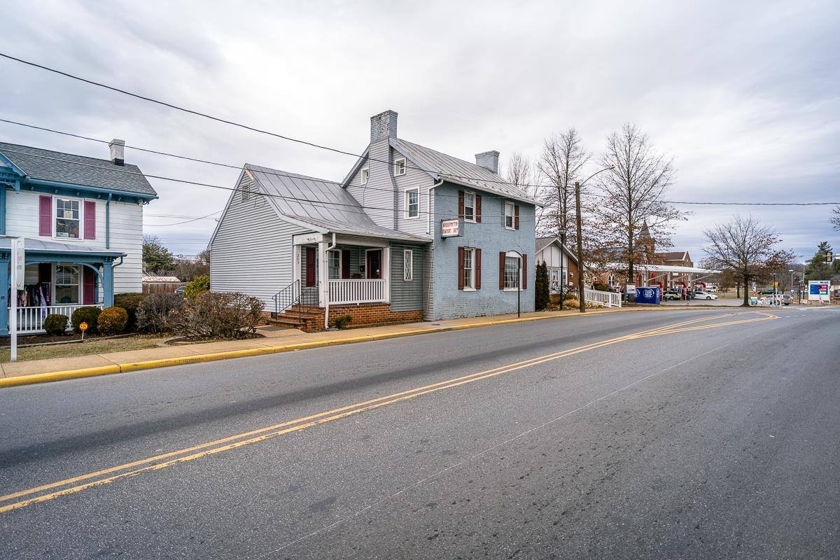 203 N MAIN ST, BRIDGEWATER, Virginia 22812, ,Commercial,203 N MAIN ST,672628 MLS # 672628