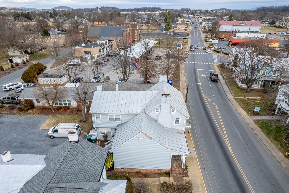 203 N MAIN ST, BRIDGEWATER, Virginia 22812, ,Commercial,203 N MAIN ST,672628 MLS # 672628