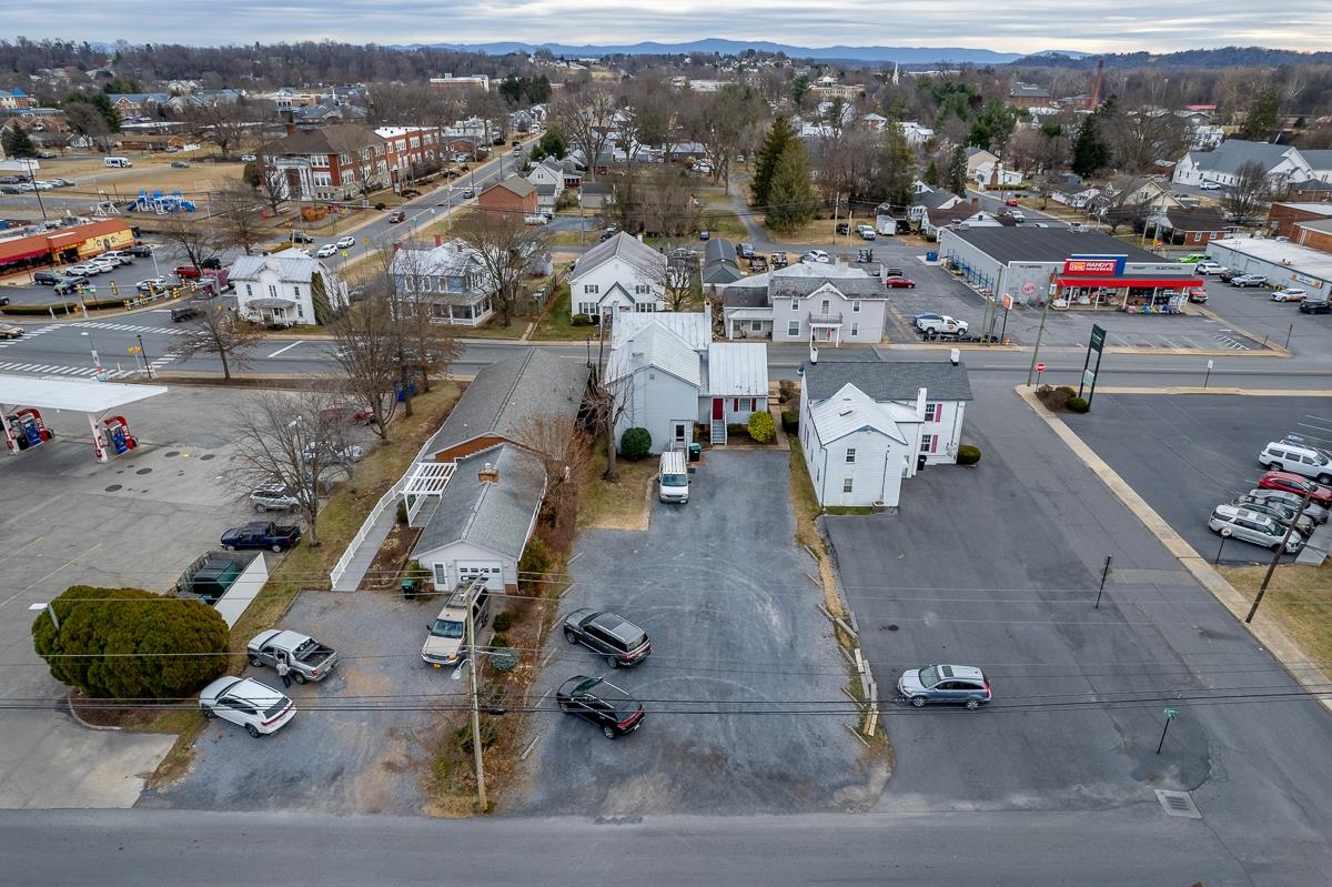 203 N MAIN ST, BRIDGEWATER, Virginia 22812, ,Commercial,203 N MAIN ST,672628 MLS # 672628