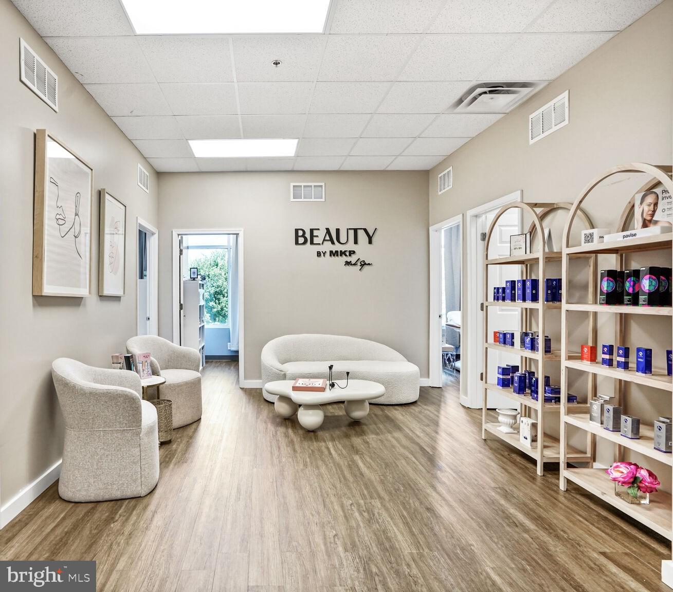 7121-E LEESBURG PIKE #2-2, FALLS CHURCH, Virginia 22043, ,Land,For sale,7121-E LEESBURG PIKE #2-2,VAFX2286640 MLS # VAFX2286640