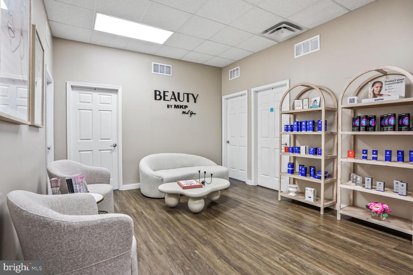 7121-E LEESBURG PIKE #2-2, FALLS CHURCH, Virginia 22043, ,Land,For sale,7121-E LEESBURG PIKE #2-2,VAFX2286640 MLS # VAFX2286640