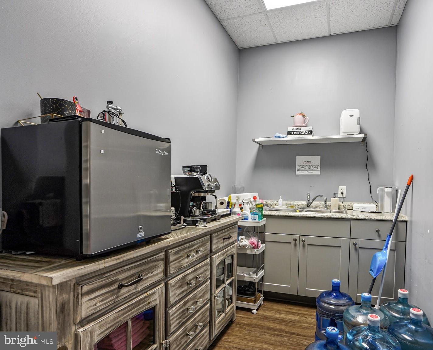 7121-E LEESBURG PIKE #2-2, FALLS CHURCH, Virginia 22043, ,Land,For sale,7121-E LEESBURG PIKE #2-2,VAFX2286640 MLS # VAFX2286640