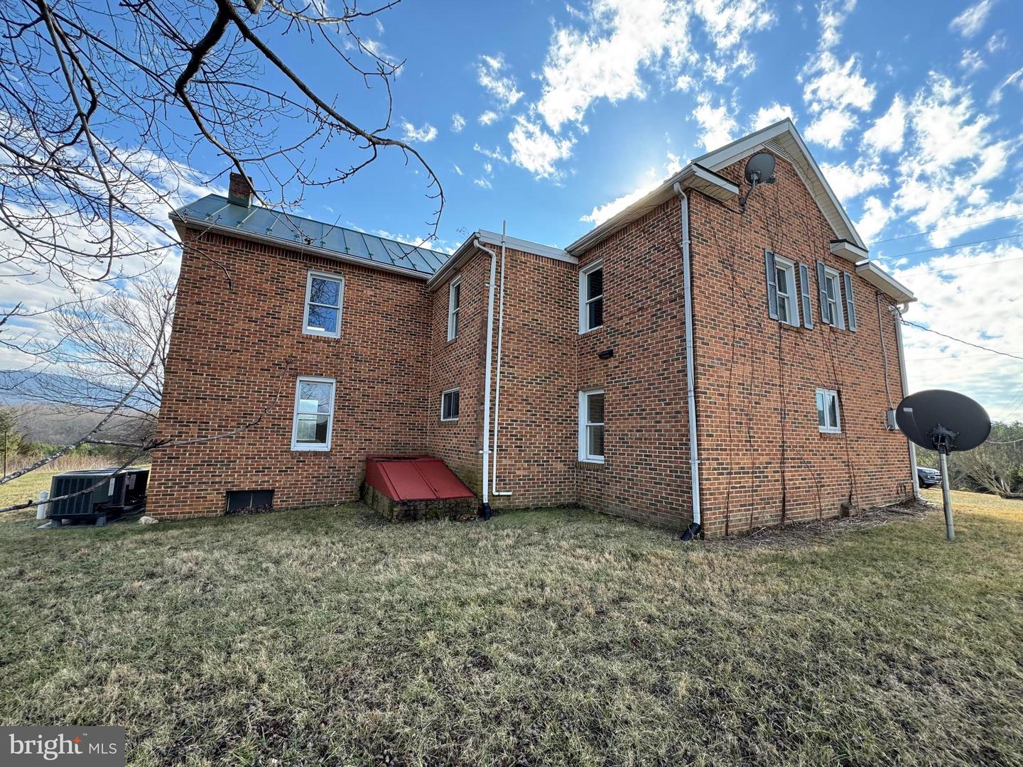 461 THUNDERBIRD RD, BENTONVILLE, Virginia 22610, ,Farm,For sale,461 THUNDERBIRD RD,VAWR2013184 MLS # VAWR2013184 461 THUNDERBIRD RD, BENTONVILLE, Virginia 22610, ,Farm,For sale,461 THUNDERBIRD RD,VAWR2013184 MLS # VAWR2013184