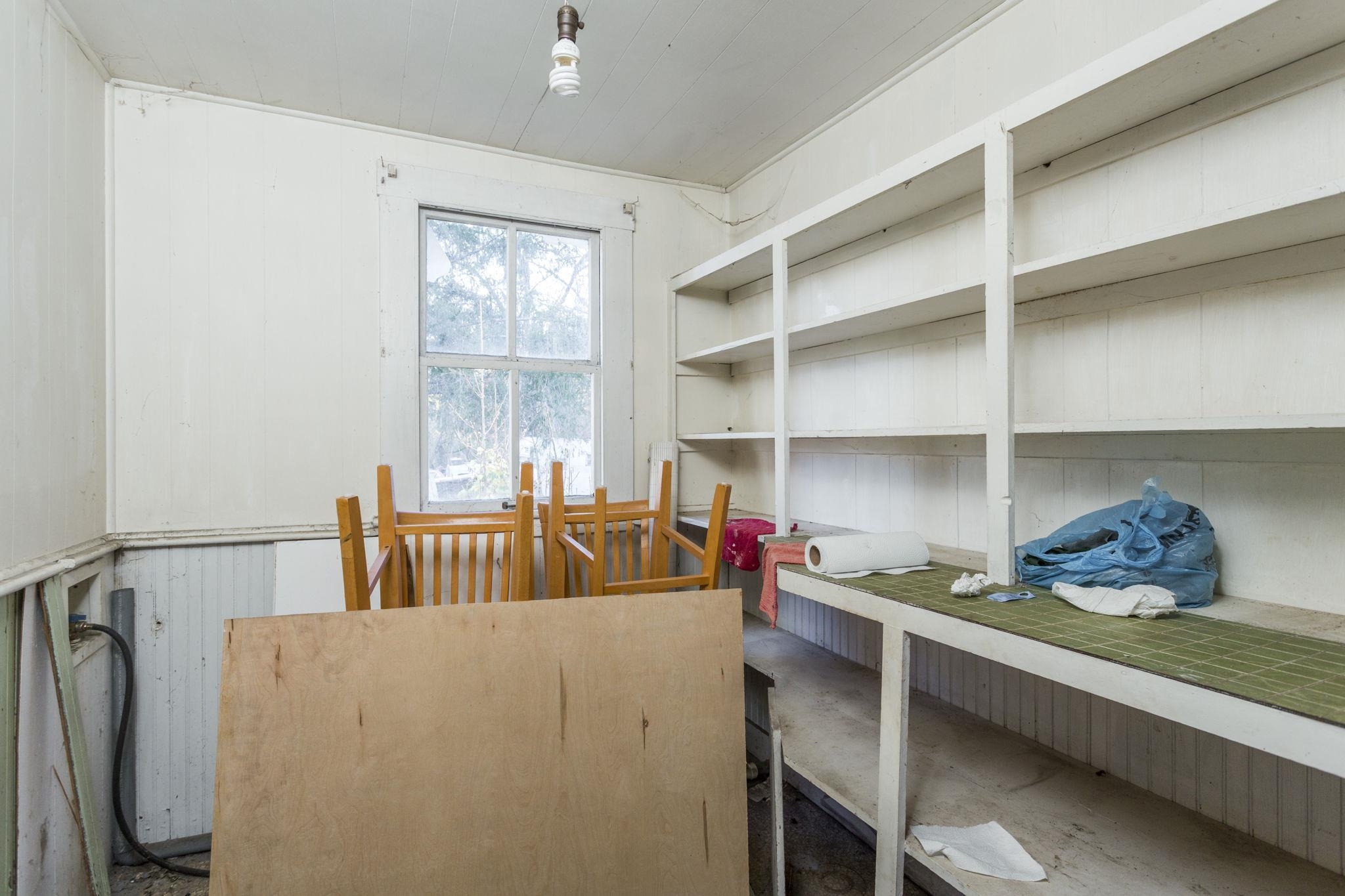 165 W RAILROAD AVE, CRAIGSVILLE, Virginia 24430, 4 Bedrooms Bedrooms, ,1 BathroomBathrooms,Residential,165 W RAILROAD AVE,670955 MLS # 670955 165 W RAILROAD AVE, CRAIGSVILLE, Virginia 24430, 4 Bedrooms Bedrooms, ,1 BathroomBathrooms,Residential,165 W RAILROAD AVE,670955 MLS # 670955