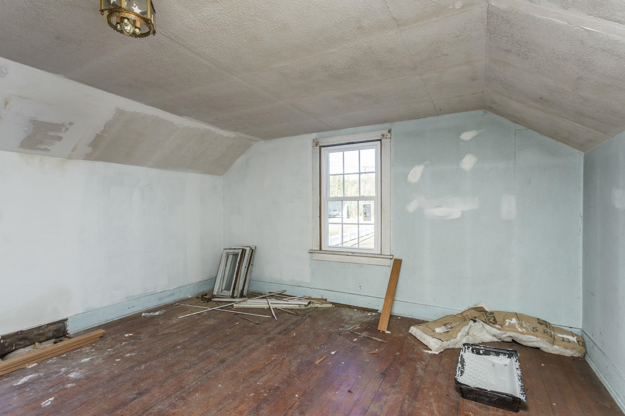 165 W RAILROAD AVE, CRAIGSVILLE, Virginia 24430, 4 Bedrooms Bedrooms, ,1 BathroomBathrooms,Residential,165 W RAILROAD AVE,670955 MLS # 670955 165 W RAILROAD AVE, CRAIGSVILLE, Virginia 24430, 4 Bedrooms Bedrooms, ,1 BathroomBathrooms,Residential,165 W RAILROAD AVE,670955 MLS # 670955