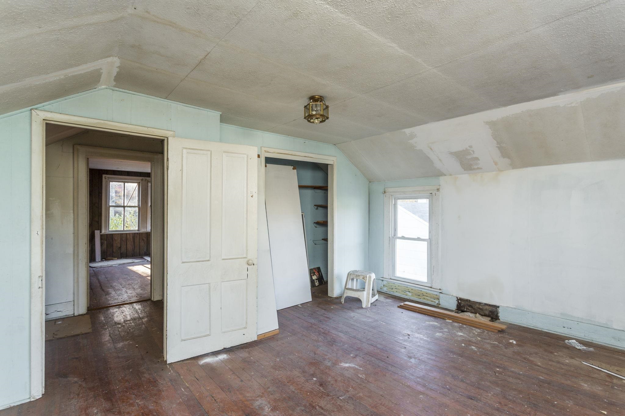 165 W RAILROAD AVE, CRAIGSVILLE, Virginia 24430, 4 Bedrooms Bedrooms, ,1 BathroomBathrooms,Residential,165 W RAILROAD AVE,670955 MLS # 670955 165 W RAILROAD AVE, CRAIGSVILLE, Virginia 24430, 4 Bedrooms Bedrooms, ,1 BathroomBathrooms,Residential,165 W RAILROAD AVE,670955 MLS # 670955