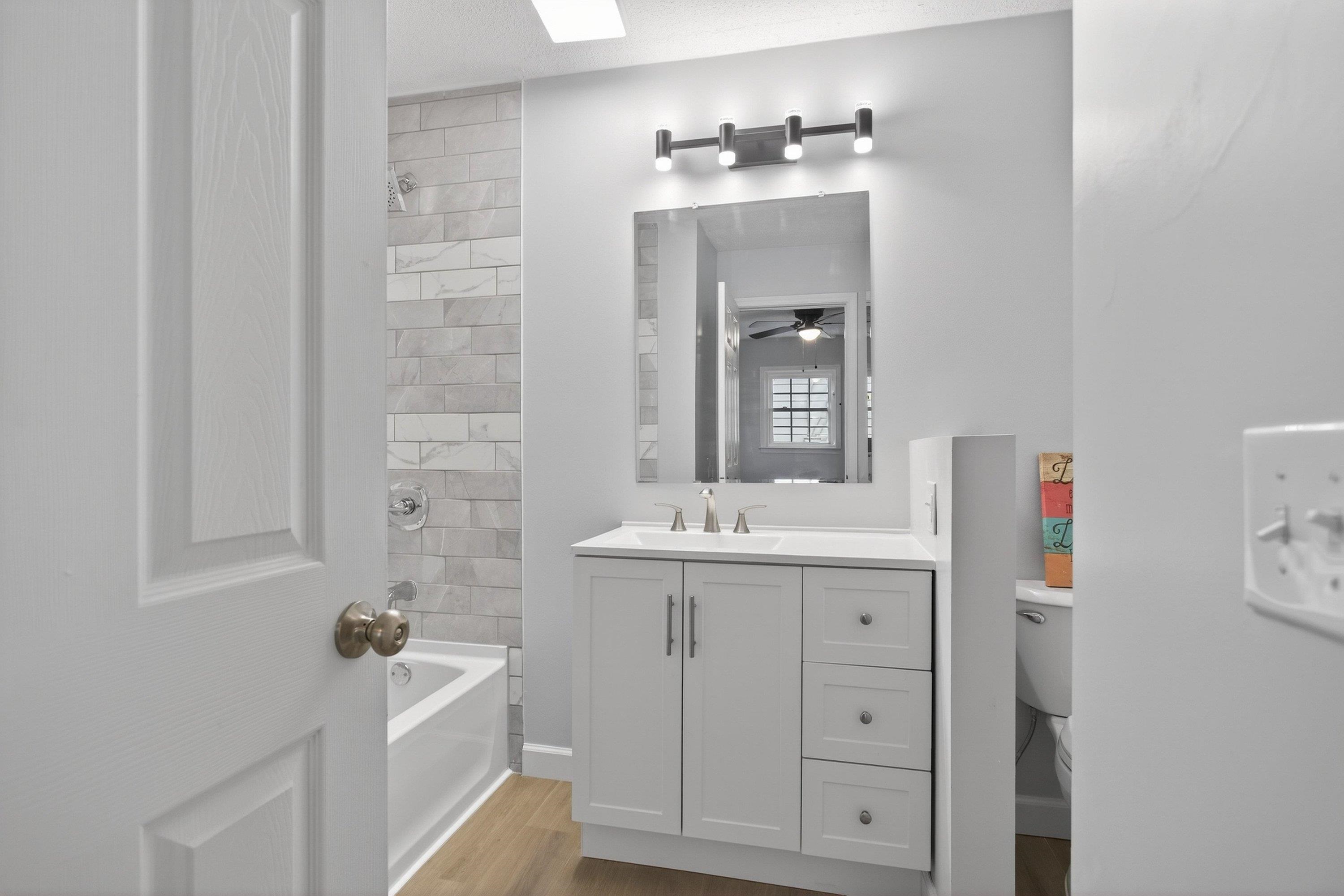 178 SUTER ST, HARRISONBURG, Virginia 22802, 2 Bedrooms Bedrooms, ,2 BathroomsBathrooms,Residential,178 SUTER ST,672626 MLS # 672626 178 SUTER ST, HARRISONBURG, Virginia 22802, 2 Bedrooms Bedrooms, ,2 BathroomsBathrooms,Residential,178 SUTER ST,672626 MLS # 672626