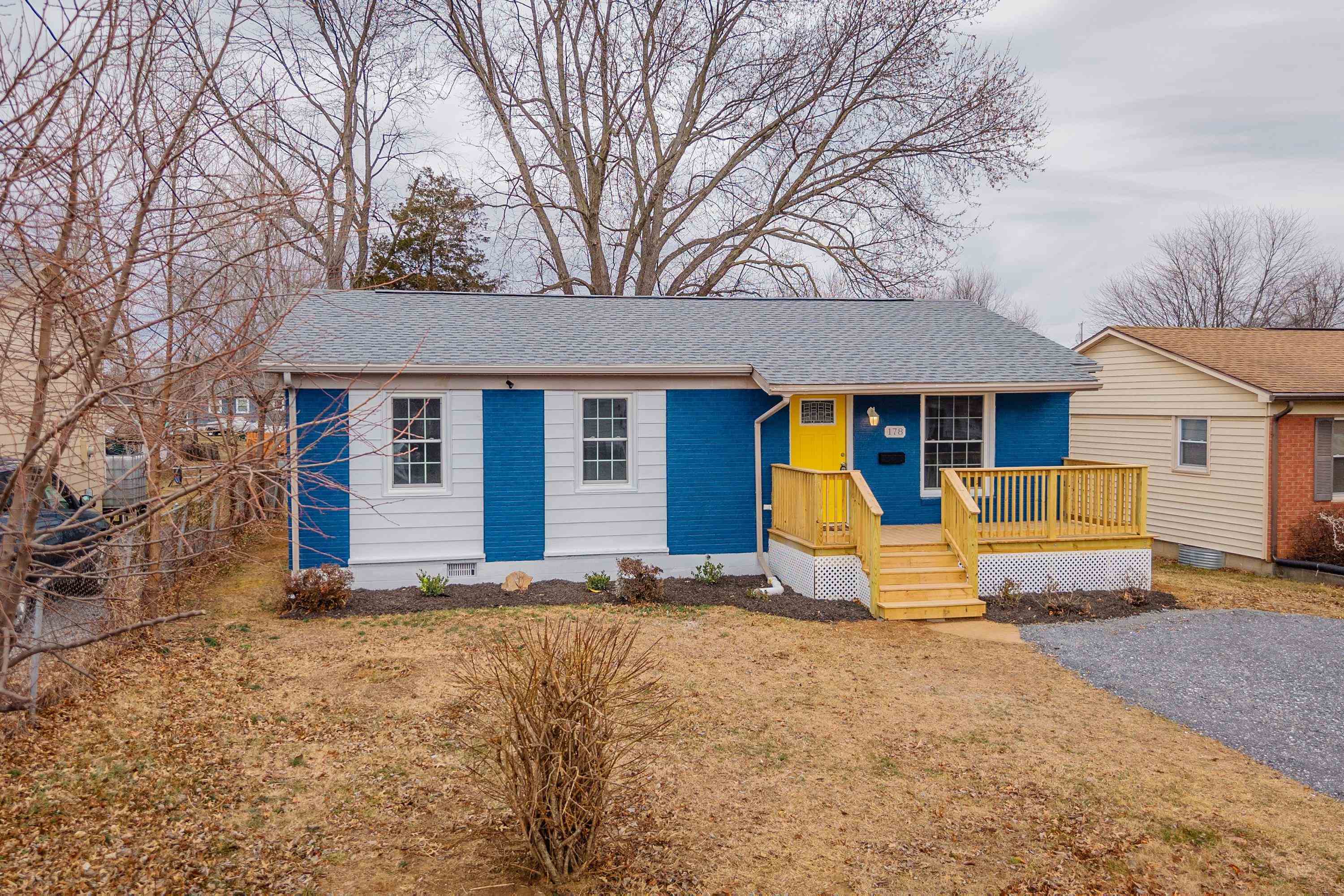 178 SUTER ST, HARRISONBURG, Virginia 22802, 2 Bedrooms Bedrooms, ,2 BathroomsBathrooms,Residential,178 SUTER ST,672626 MLS # 672626 178 SUTER ST, HARRISONBURG, Virginia 22802, 2 Bedrooms Bedrooms, ,2 BathroomsBathrooms,Residential,178 SUTER ST,672626 MLS # 672626