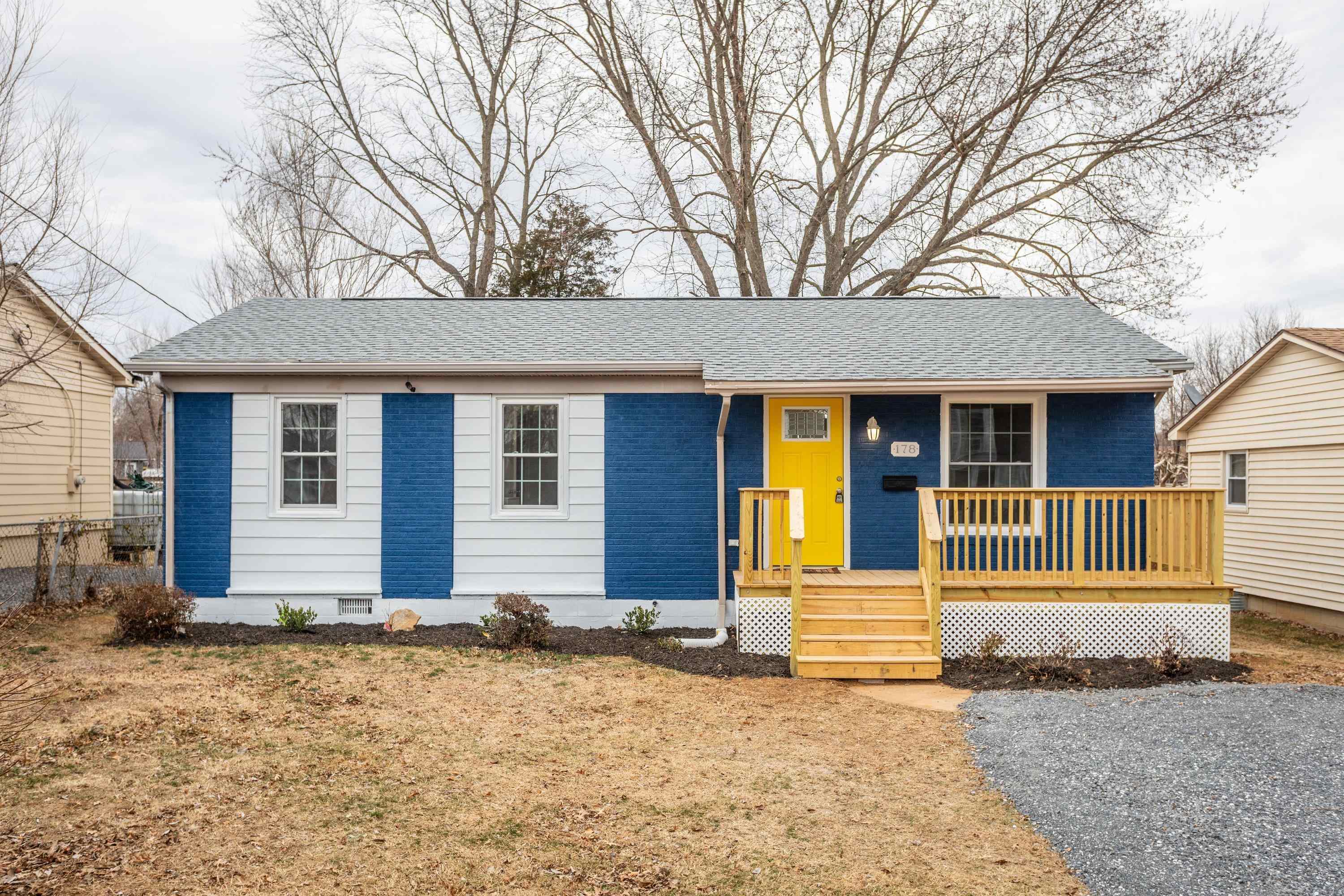 178 SUTER ST, HARRISONBURG, Virginia 22802, 2 Bedrooms Bedrooms, ,2 BathroomsBathrooms,Residential,178 SUTER ST,672626 MLS # 672626 178 SUTER ST, HARRISONBURG, Virginia 22802, 2 Bedrooms Bedrooms, ,2 BathroomsBathrooms,Residential,178 SUTER ST,672626 MLS # 672626