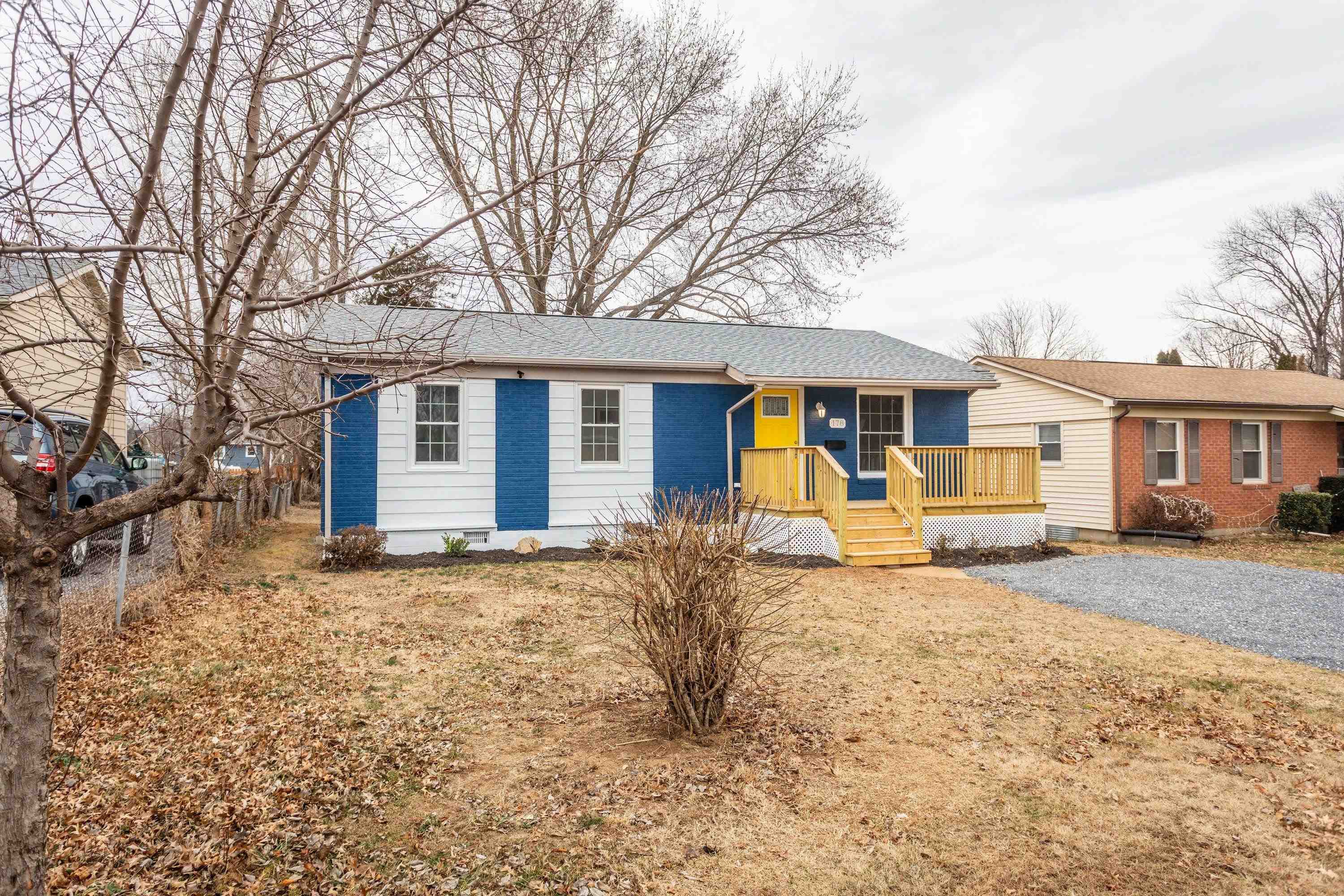 178 SUTER ST, HARRISONBURG, Virginia 22802, 2 Bedrooms Bedrooms, ,2 BathroomsBathrooms,Residential,178 SUTER ST,672626 MLS # 672626 178 SUTER ST, HARRISONBURG, Virginia 22802, 2 Bedrooms Bedrooms, ,2 BathroomsBathrooms,Residential,178 SUTER ST,672626 MLS # 672626