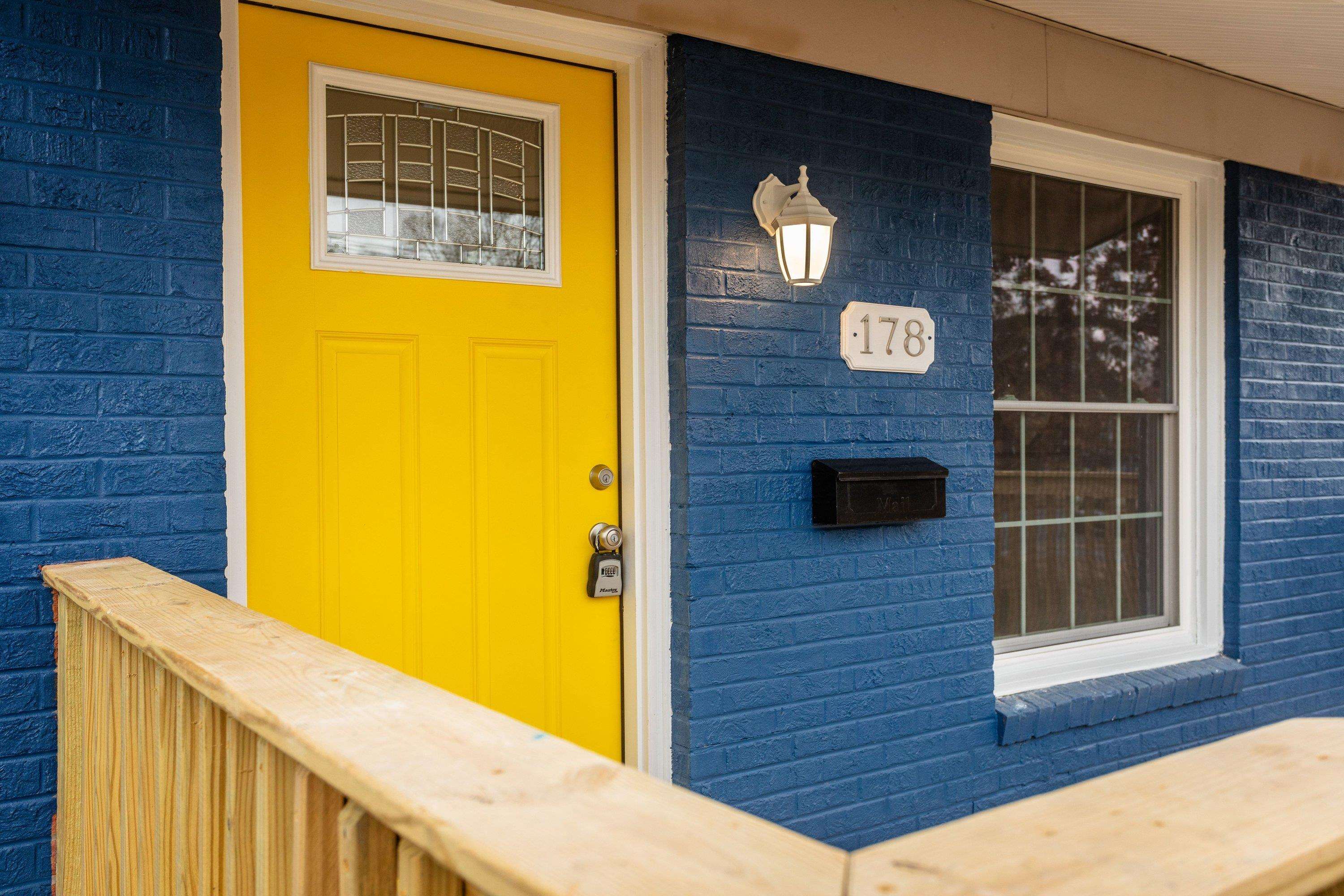 178 SUTER ST, HARRISONBURG, Virginia 22802, 2 Bedrooms Bedrooms, ,2 BathroomsBathrooms,Residential,178 SUTER ST,672626 MLS # 672626 178 SUTER ST, HARRISONBURG, Virginia 22802, 2 Bedrooms Bedrooms, ,2 BathroomsBathrooms,Residential,178 SUTER ST,672626 MLS # 672626