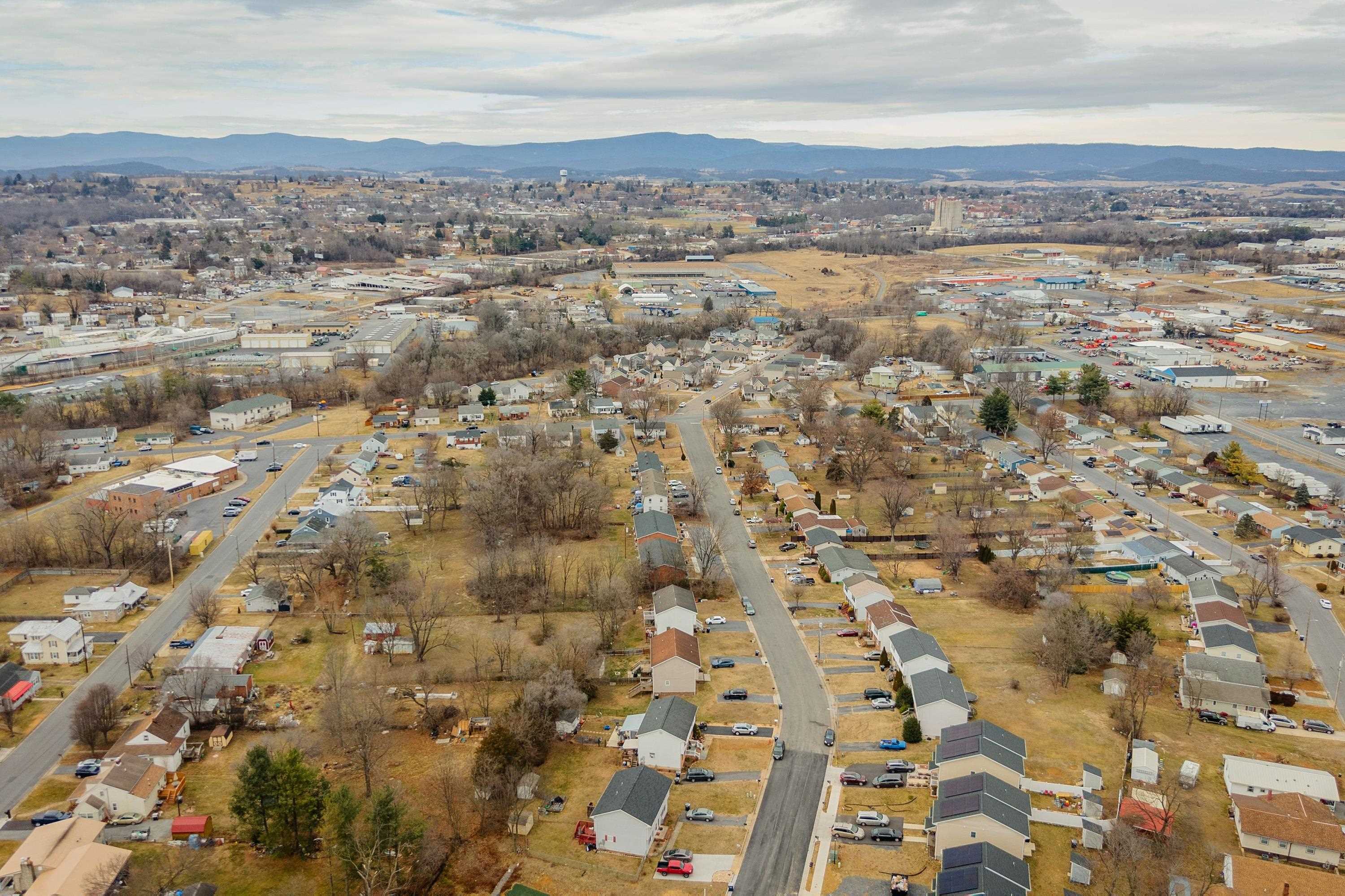 178 SUTER ST, HARRISONBURG, Virginia 22802, 2 Bedrooms Bedrooms, ,2 BathroomsBathrooms,Residential,178 SUTER ST,672626 MLS # 672626 178 SUTER ST, HARRISONBURG, Virginia 22802, 2 Bedrooms Bedrooms, ,2 BathroomsBathrooms,Residential,178 SUTER ST,672626 MLS # 672626
