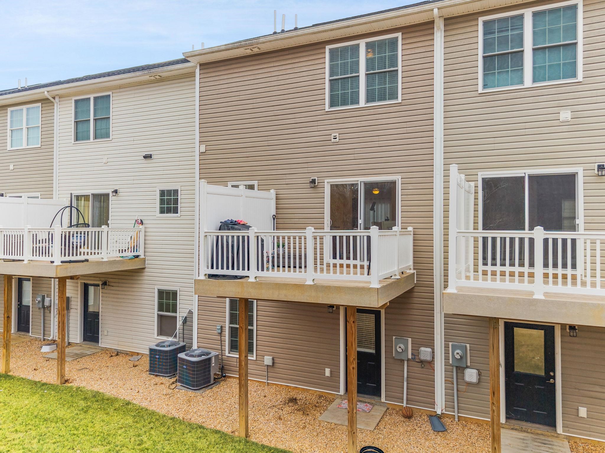 1113 HARVEST CT, ROCKINGHAM, Virginia 22801, 3 Bedrooms Bedrooms, ,3 BathroomsBathrooms,Residential,1113 HARVEST CT,672629 MLS # 672629