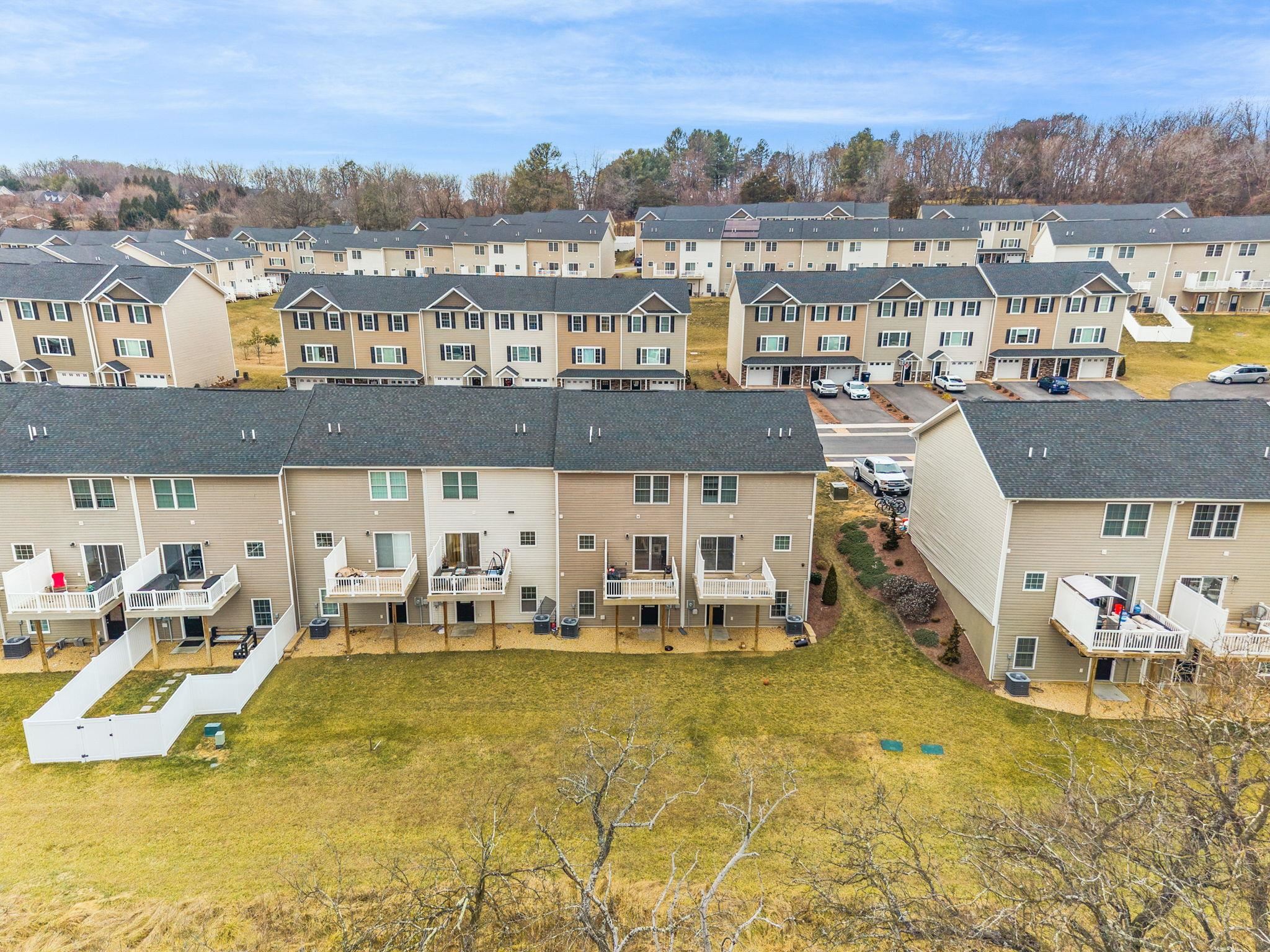 1113 HARVEST CT, ROCKINGHAM, Virginia 22801, 3 Bedrooms Bedrooms, ,3 BathroomsBathrooms,Residential,1113 HARVEST CT,672629 MLS # 672629