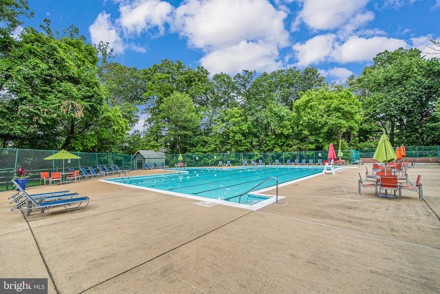 1100 S BARTON ST #295, ARLINGTON, Virginia 22204, 1 Bedroom Bedrooms, ,1 BathroomBathrooms,Residential,For sale,1100 S BARTON ST #295,VAAR2067278 MLS # VAAR2067278