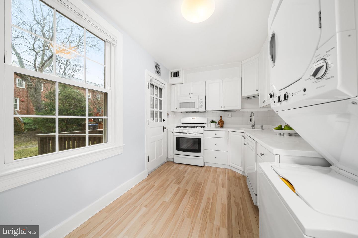 1100 S BARTON ST #295, ARLINGTON, Virginia 22204, 1 Bedroom Bedrooms, ,1 BathroomBathrooms,Residential,For sale,1100 S BARTON ST #295,VAAR2067278 MLS # VAAR2067278