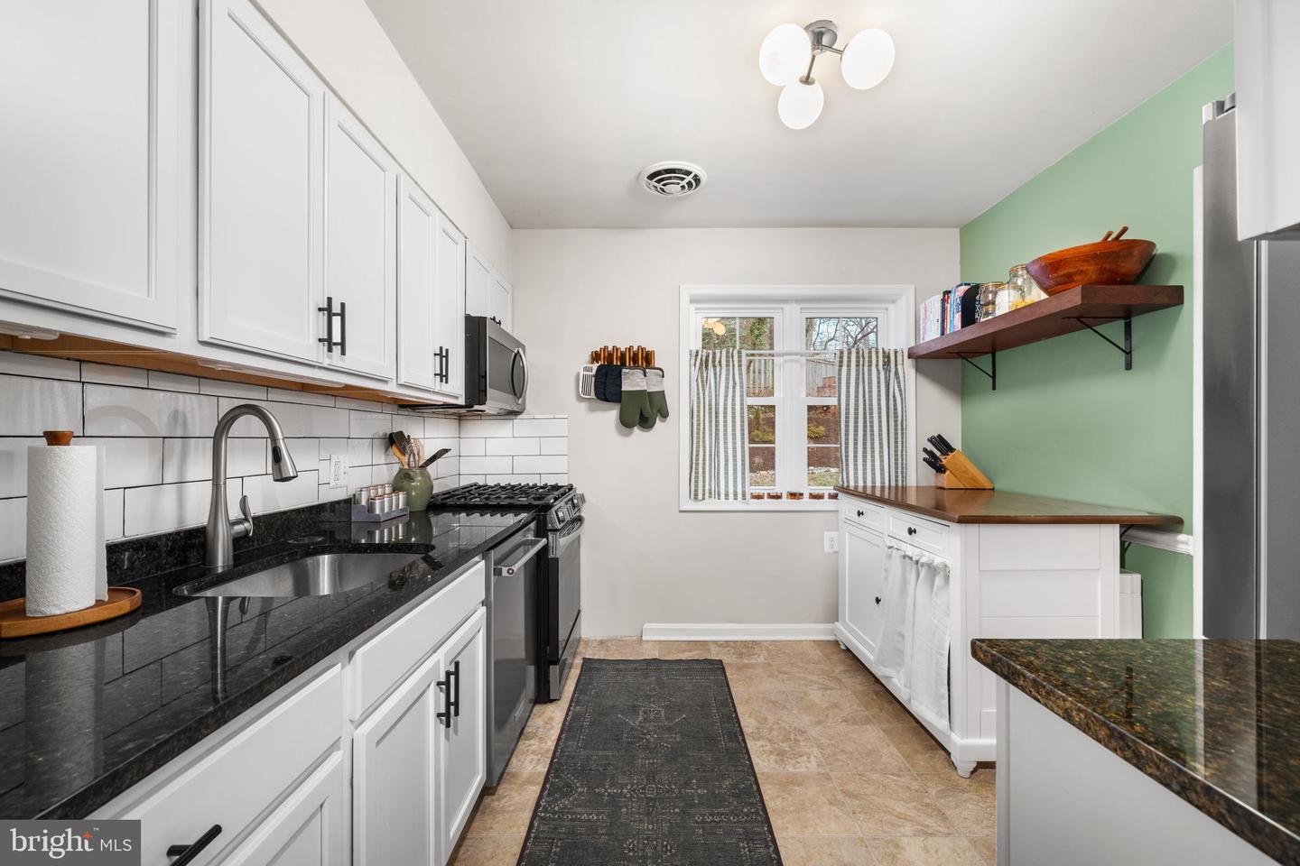 3216 PATRICK HENRY DR, FALLS CHURCH, Virginia 22044, 3 Bedrooms Bedrooms, ,2 BathroomsBathrooms,Residential,For sale,3216 PATRICK HENRY DR,VAFX2284492 MLS # VAFX2284492