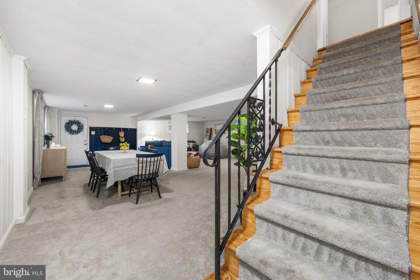 3216 PATRICK HENRY DR, FALLS CHURCH, Virginia 22044, 3 Bedrooms Bedrooms, ,2 BathroomsBathrooms,Residential,For sale,3216 PATRICK HENRY DR,VAFX2284492 MLS # VAFX2284492