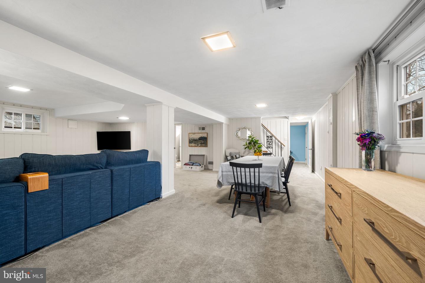 3216 PATRICK HENRY DR, FALLS CHURCH, Virginia 22044, 3 Bedrooms Bedrooms, ,2 BathroomsBathrooms,Residential,For sale,3216 PATRICK HENRY DR,VAFX2284492 MLS # VAFX2284492