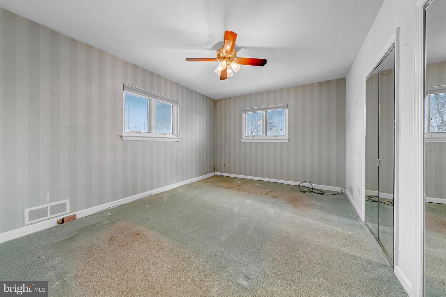 4900 YORKTOWN BLVD, ARLINGTON, Virginia 22207, 4 Bedrooms Bedrooms, ,2 BathroomsBathrooms,Residential,For sale,4900 YORKTOWN BLVD,VAAR2067562 MLS # VAAR2067562 4900 YORKTOWN BLVD, ARLINGTON, Virginia 22207, 4 Bedrooms Bedrooms, ,2 BathroomsBathrooms,Residential,For sale,4900 YORKTOWN BLVD,VAAR2067562 MLS # VAAR2067562