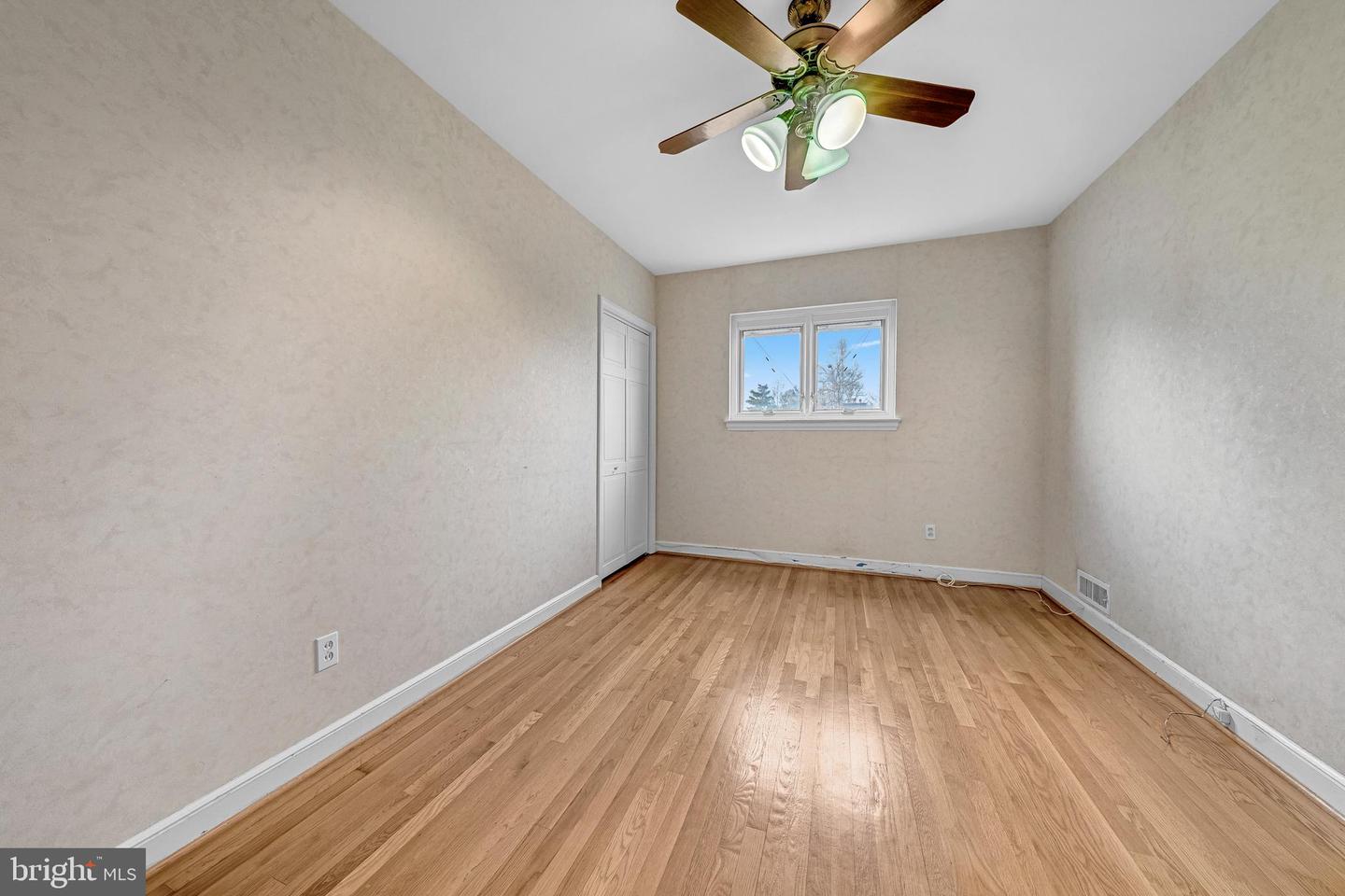 4900 YORKTOWN BLVD, ARLINGTON, Virginia 22207, 4 Bedrooms Bedrooms, ,2 BathroomsBathrooms,Residential,For sale,4900 YORKTOWN BLVD,VAAR2067562 MLS # VAAR2067562 4900 YORKTOWN BLVD, ARLINGTON, Virginia 22207, 4 Bedrooms Bedrooms, ,2 BathroomsBathrooms,Residential,For sale,4900 YORKTOWN BLVD,VAAR2067562 MLS # VAAR2067562