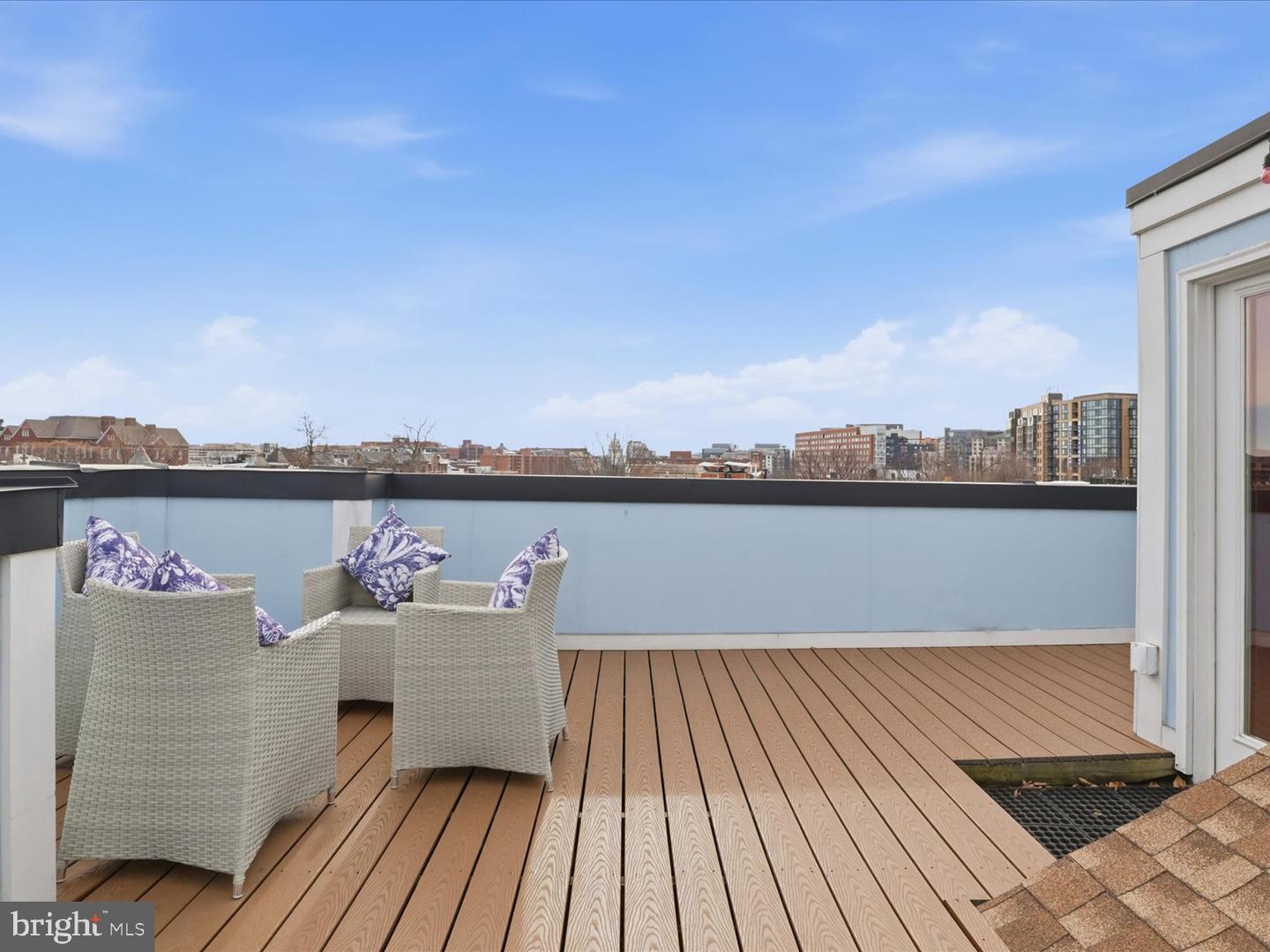 1242 NEW JERSEY AVE NW #2, WASHINGTON, District Of Columbia 20001, 2 Bedrooms Bedrooms, ,2 BathroomsBathrooms,Residential,For sale,1242 NEW JERSEY AVE NW #2,DCDC2241450 MLS # DCDC2241450