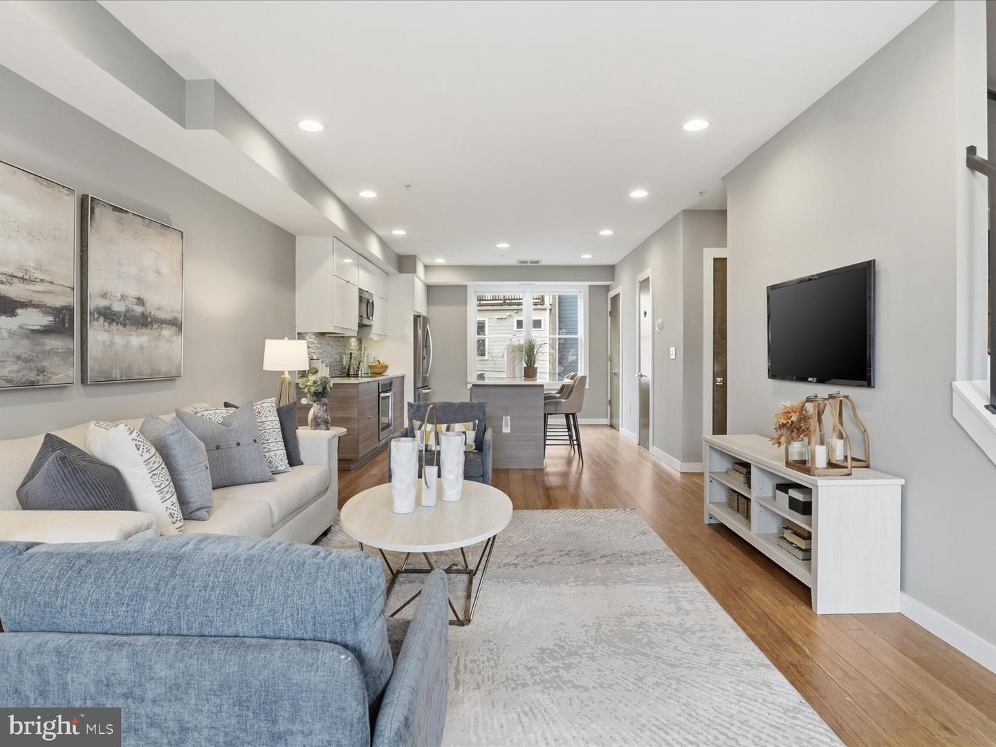 1242 NEW JERSEY AVE NW #2, WASHINGTON, District Of Columbia 20001, 2 Bedrooms Bedrooms, ,2 BathroomsBathrooms,Residential,For sale,1242 NEW JERSEY AVE NW #2,DCDC2241450 MLS # DCDC2241450