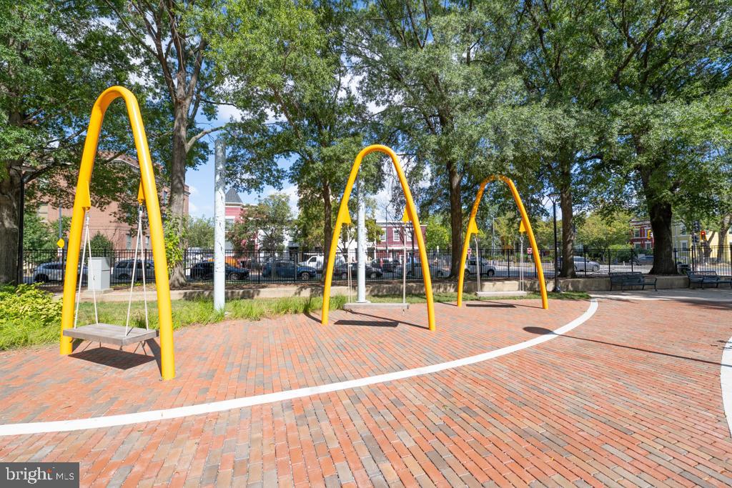 1242 NEW JERSEY AVE NW #2, WASHINGTON, District Of Columbia 20001, 2 Bedrooms Bedrooms, ,2 BathroomsBathrooms,Residential,For sale,1242 NEW JERSEY AVE NW #2,DCDC2241450 MLS # DCDC2241450